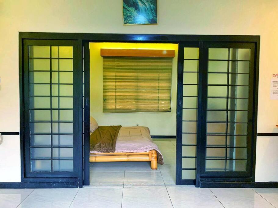 Designer Villa Osaka Puncak Exterior foto